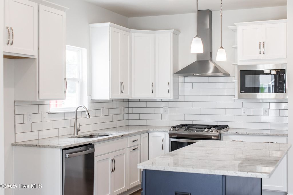 Photo of 1004 Fawn Valley Way, Wilmington, NC 28409 (MLS # 100531253)