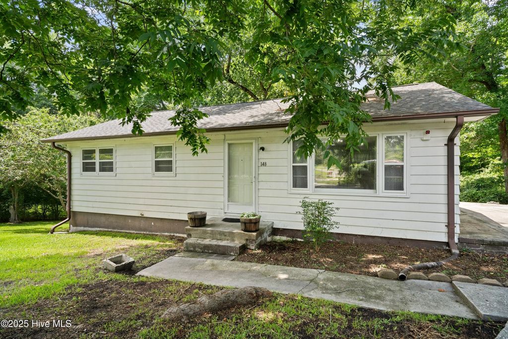 Photo of 148 Jupiter Trail, Jacksonville, NC 28546 (MLS # 100526082)