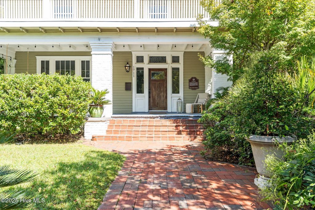 Photo of 1711 Princess Street, Wilmington, NC 28405 (MLS # 100532356)