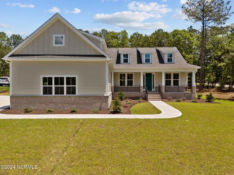 Single Family Residence in West End NC 114 Carriage Park Drive.jpg