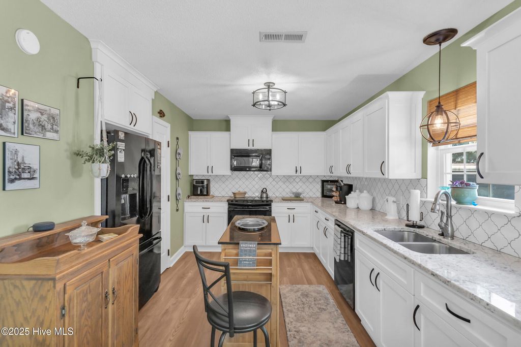 Photo of 1008 Shallowford Drive, Wilmington, NC 28412 (MLS # 100535204)