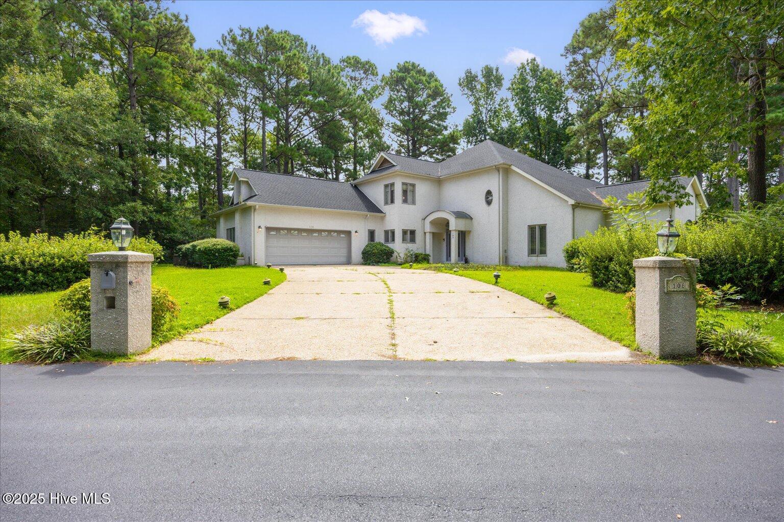 108 Rollingwood Circle