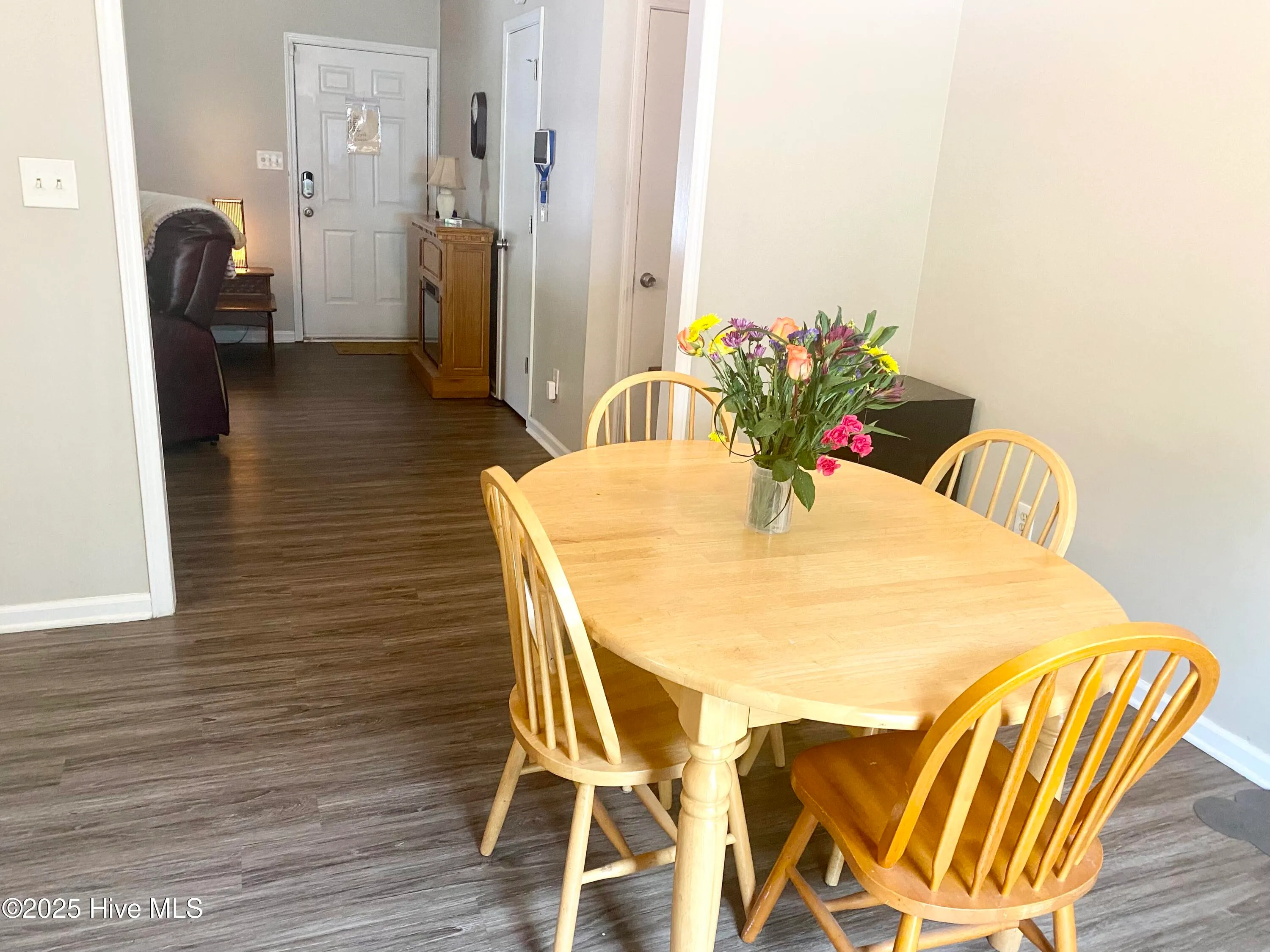 Richlands, North Carolina 28574, United States, 3 Bedrooms Bedrooms, ,2 BathroomsBathrooms,Residential,Active,90928