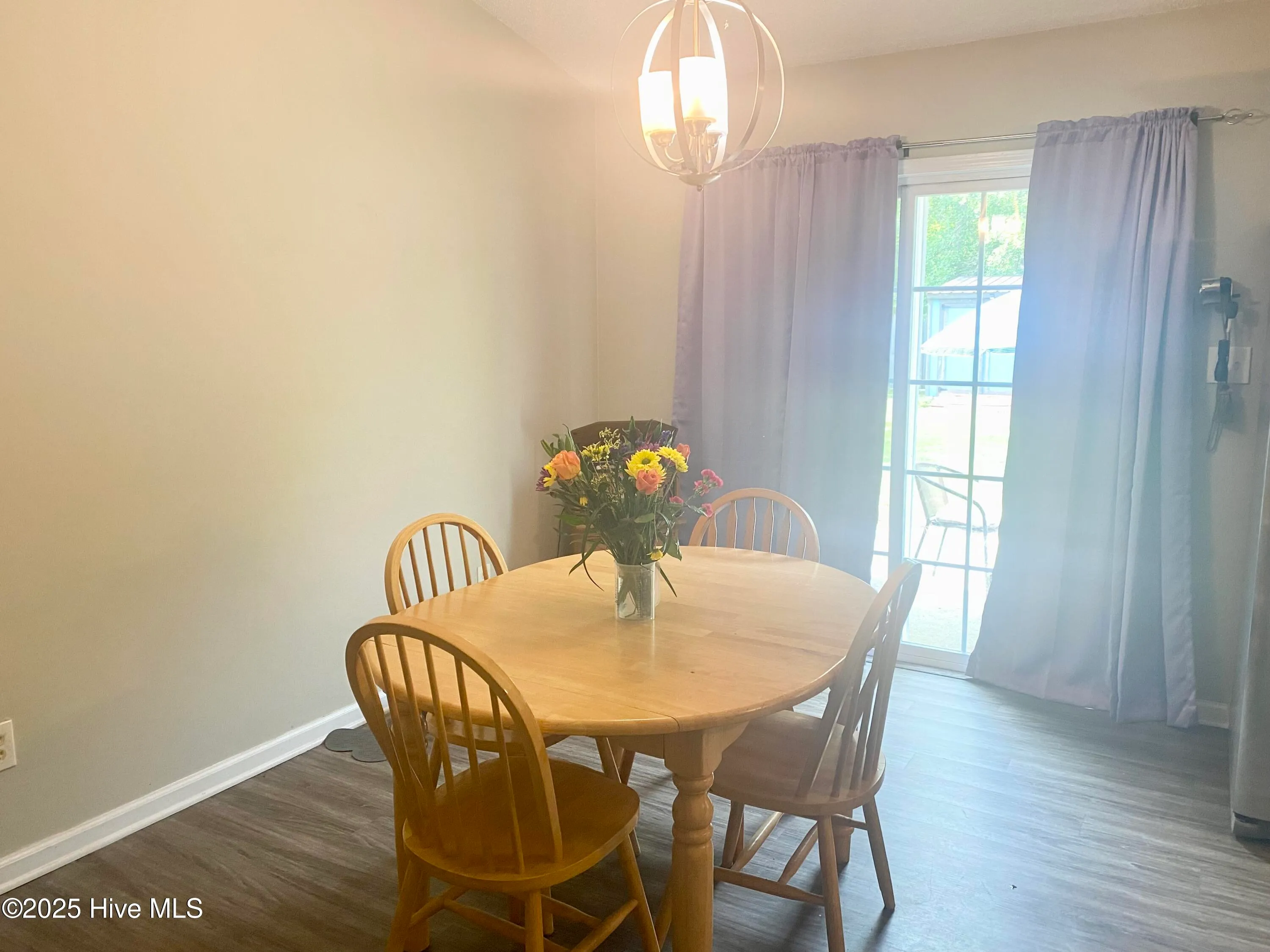 Richlands, North Carolina 28574, United States, 3 Bedrooms Bedrooms, ,2 BathroomsBathrooms,Residential,Active,90928