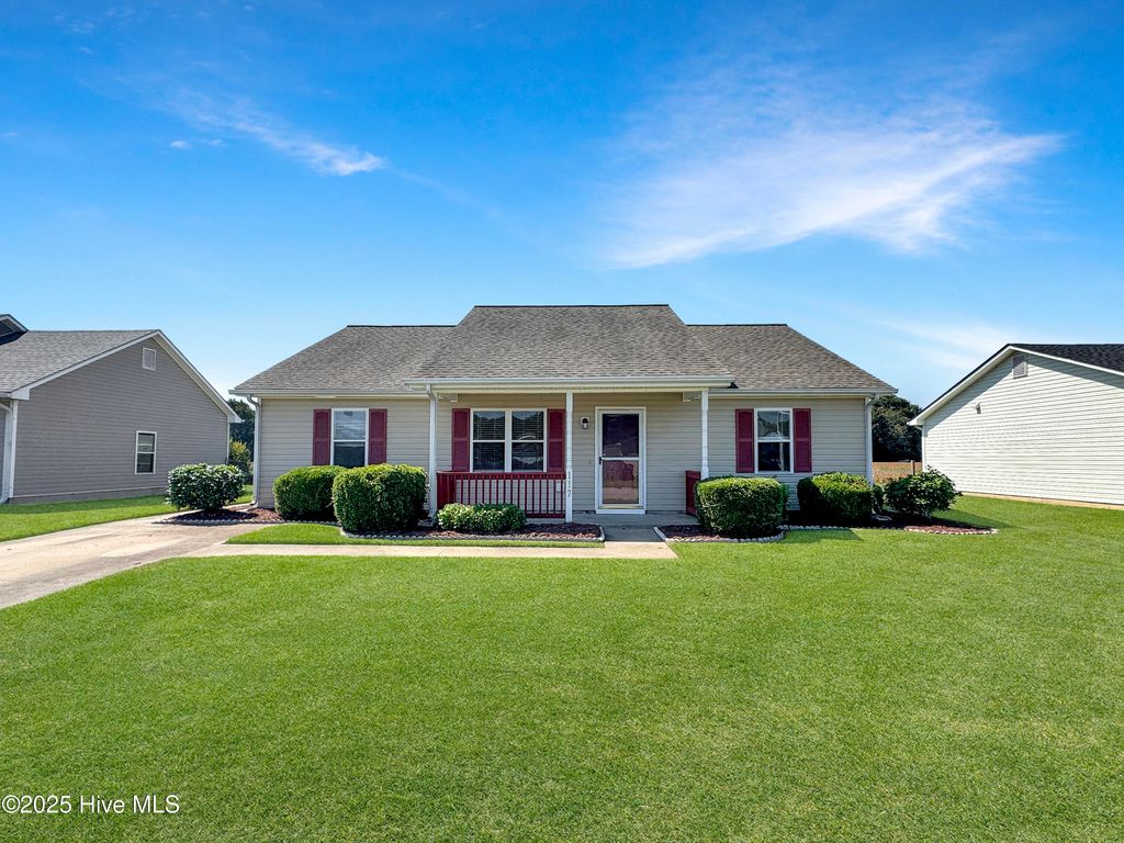 Photo of 117 Springvale Street, Elizabeth City, NC 27909 (MLS # 100531834)