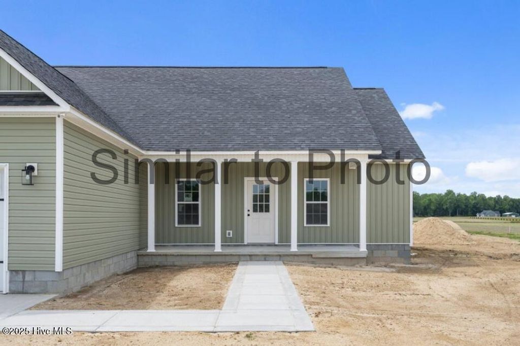Photo of 128 Ida Whaley Drive, Beulaville, NC 28518 (MLS # 100535566)