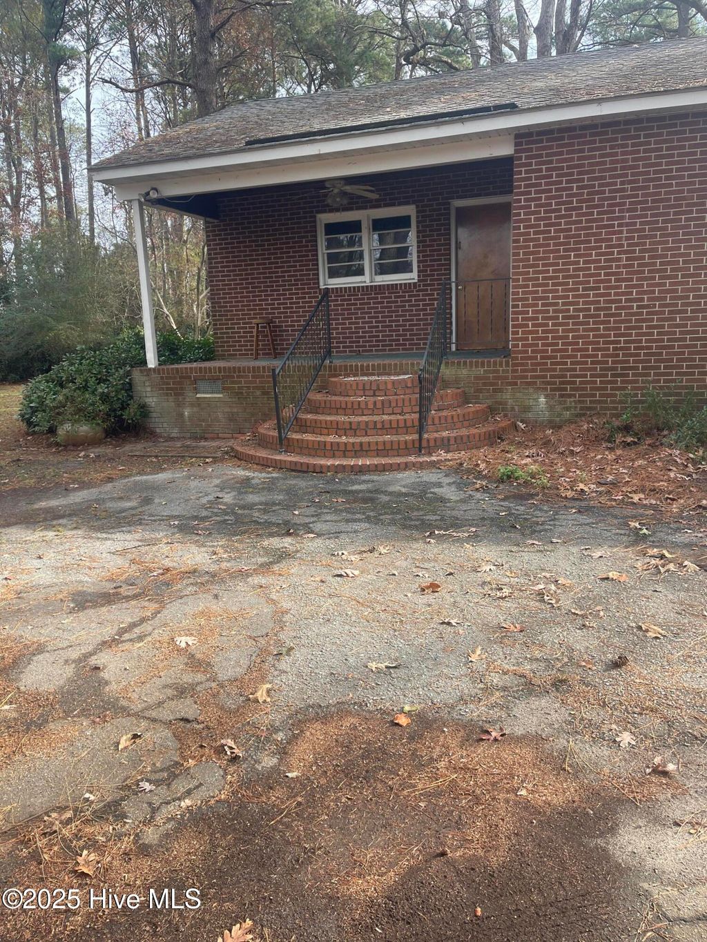 Photo of 5134 Green Pine Road, Farmville, NC 27828 (MLS # 100544146)