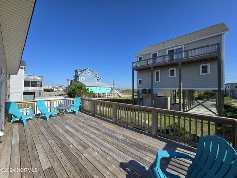 A home in North Topsail Beach