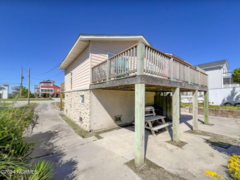 A home in North Topsail Beach