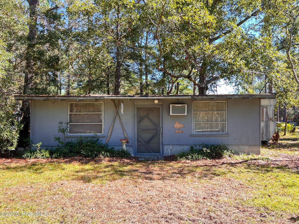 Photo of 2657 Flamingo Drive SW, Shallotte, NC 28470 (MLS # 100537610)