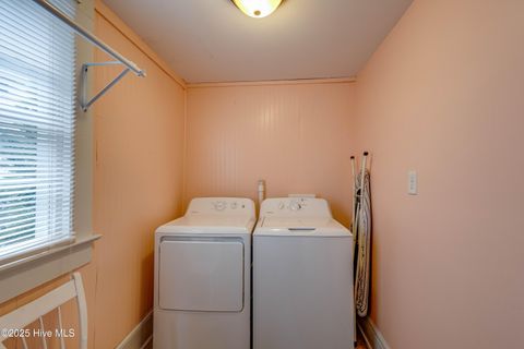 Tiny photo for 414 E 2nd Street, Washington, NC 27889 (MLS # 100537652)