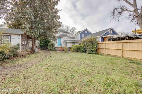 Tiny photo for 414 E 2nd Street, Washington, NC 27889 (MLS # 100537652)