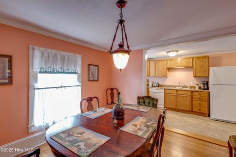 Tiny photo for 414 E 2nd Street, Washington, NC 27889 (MLS # 100537652)