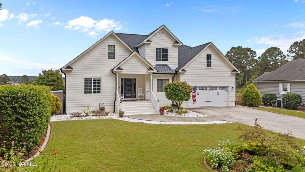 Photo of 551 Ivy Circle, Vass, NC 28394 (MLS # 100530839)