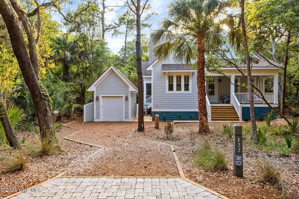 Photo of 122 Stede Bonnet Wynd, Bald Head Island, NC 28461 (MLS # 100527484)