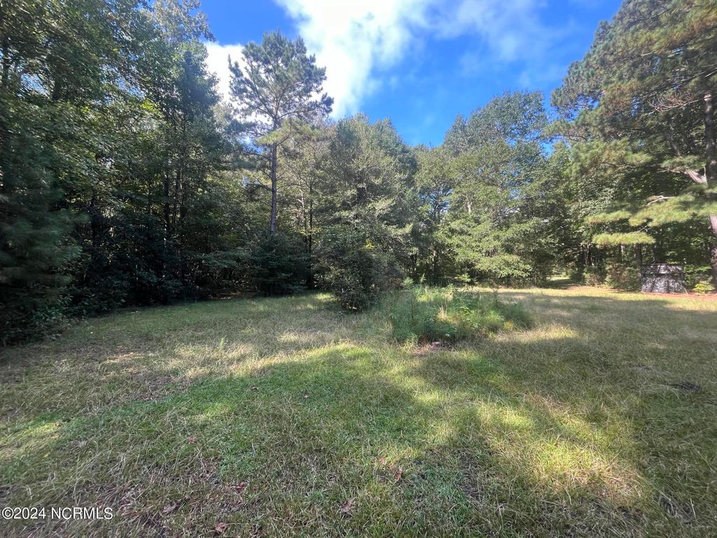Photo of 5 Davis East Road, Jacksonville, NC 28546 (MLS # 100466728)