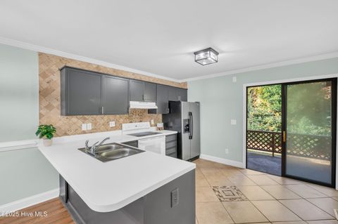 Tiny photo for 522 S Kerr Avenue #Apt 77, Wilmington, NC 28403 (MLS # 100542371)