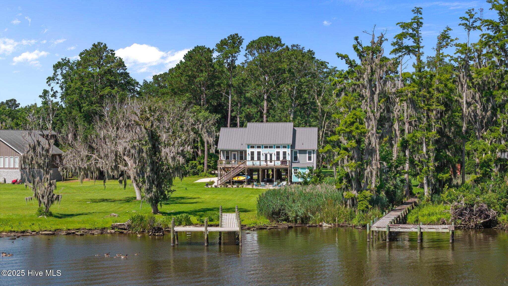 305 Rennys Creek Drive