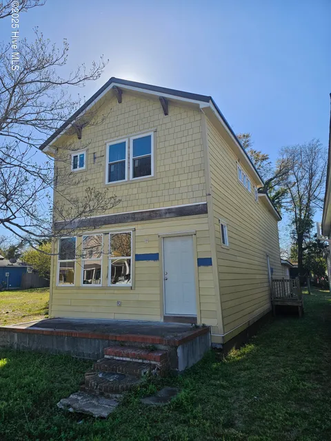 MLS: 100495728