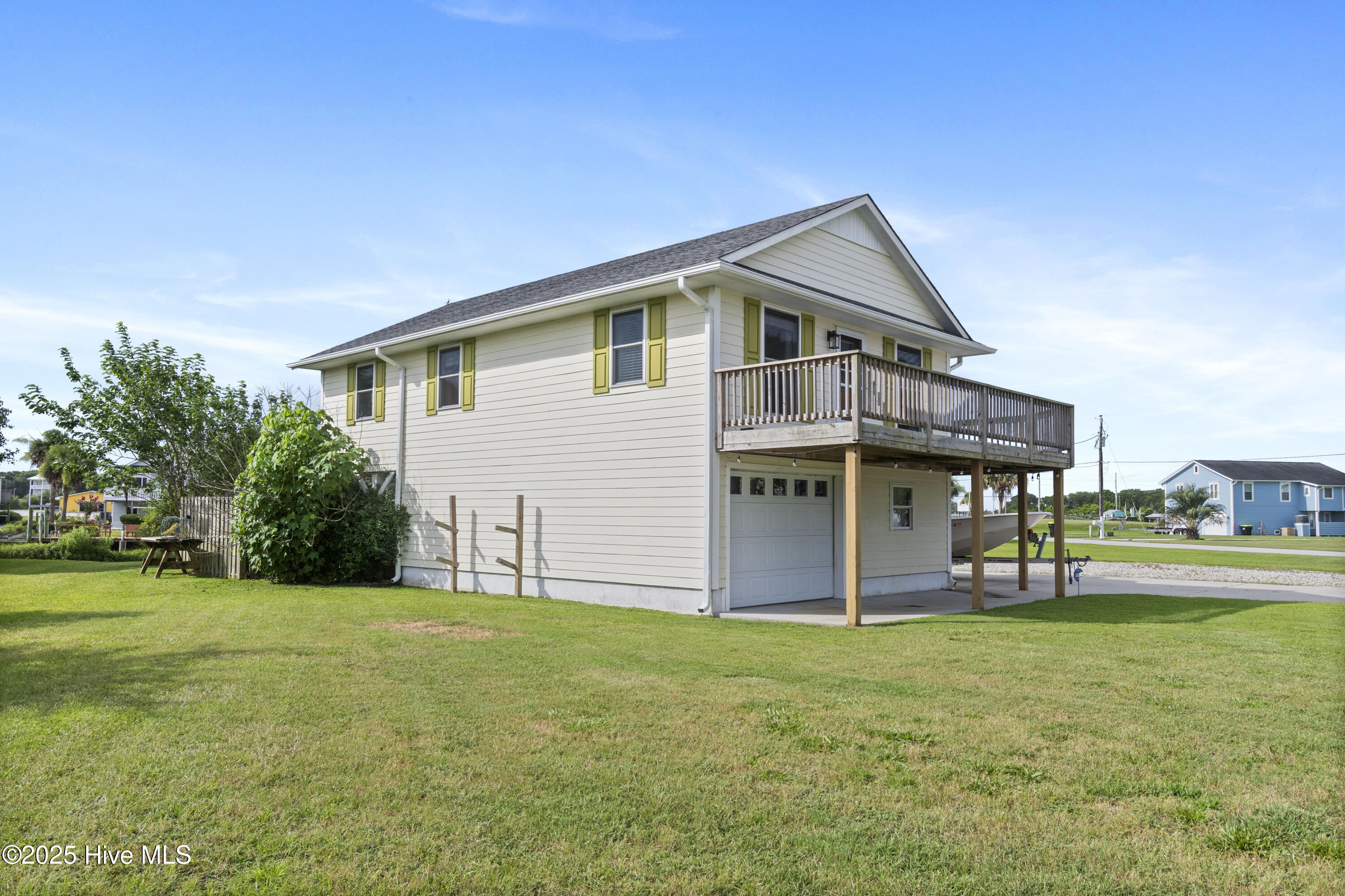 112 Dolphin Bay Estates