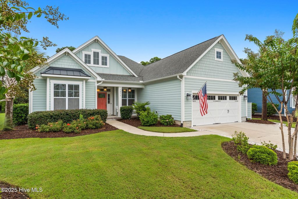 Photo of 1371 Ellsworth Drive SW, Ocean Isle Beach, NC 28469 (MLS # 100524760)