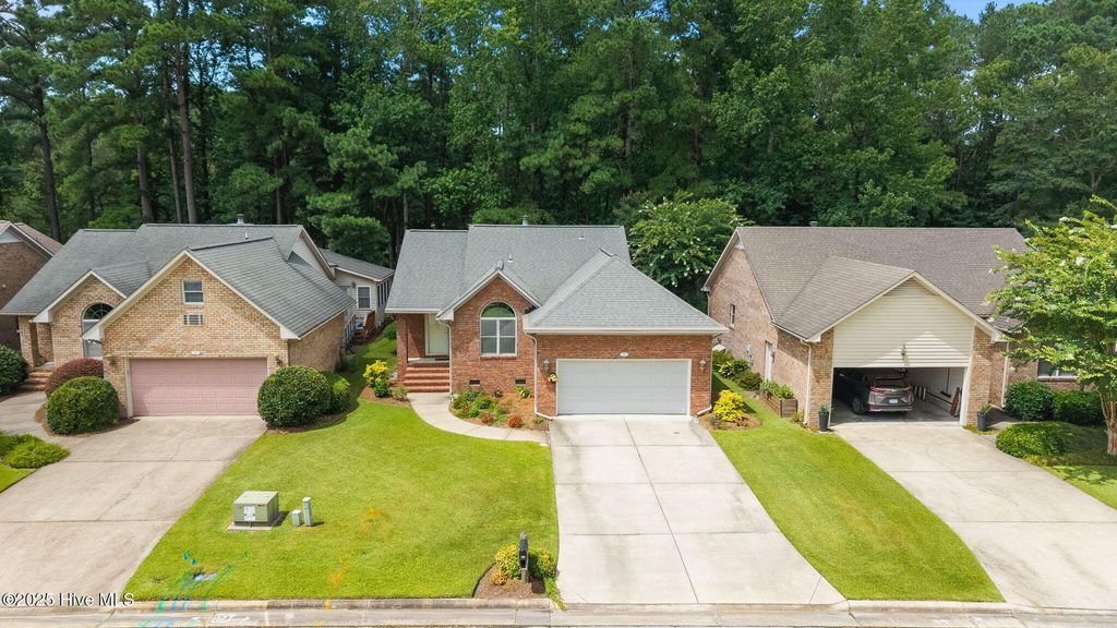 Photo of 107 Innisbrook Court, New Bern, NC 28562 (MLS # 100517897)