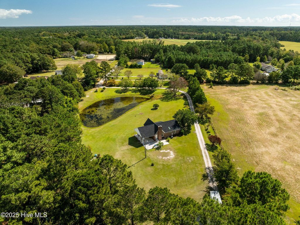 Photo of 183 April Lane, Stella, NC 28582 (MLS # 100535627)