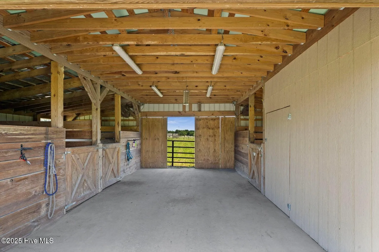 Burgaw, North Carolina 28425, United States, 3 Bedrooms Bedrooms, ,2 BathroomsBathrooms,Residential,Active,215348