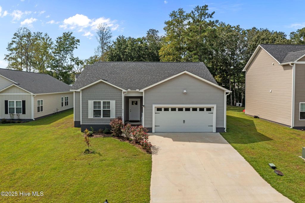 Photo of 213 Baker Road, Hubert, NC 28539 (MLS # 100525572)
