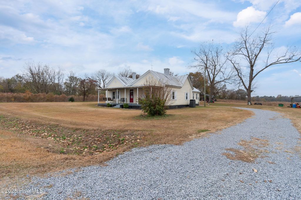 Photo of 5239 Pauls Path Road, La Grange, NC 28551 (MLS # 100542750)