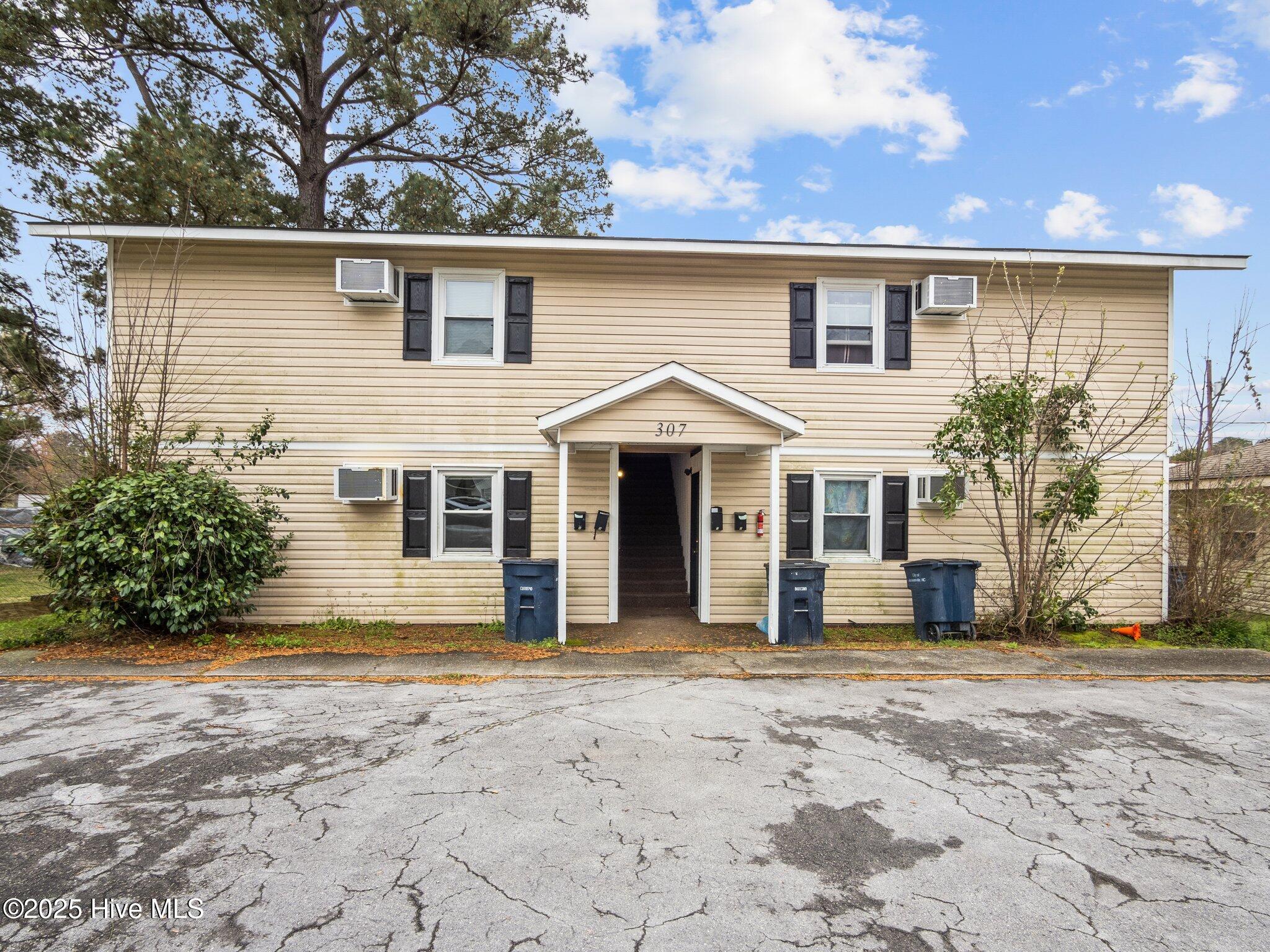 307 Richlands Ave, Jacksonville, NC 28540