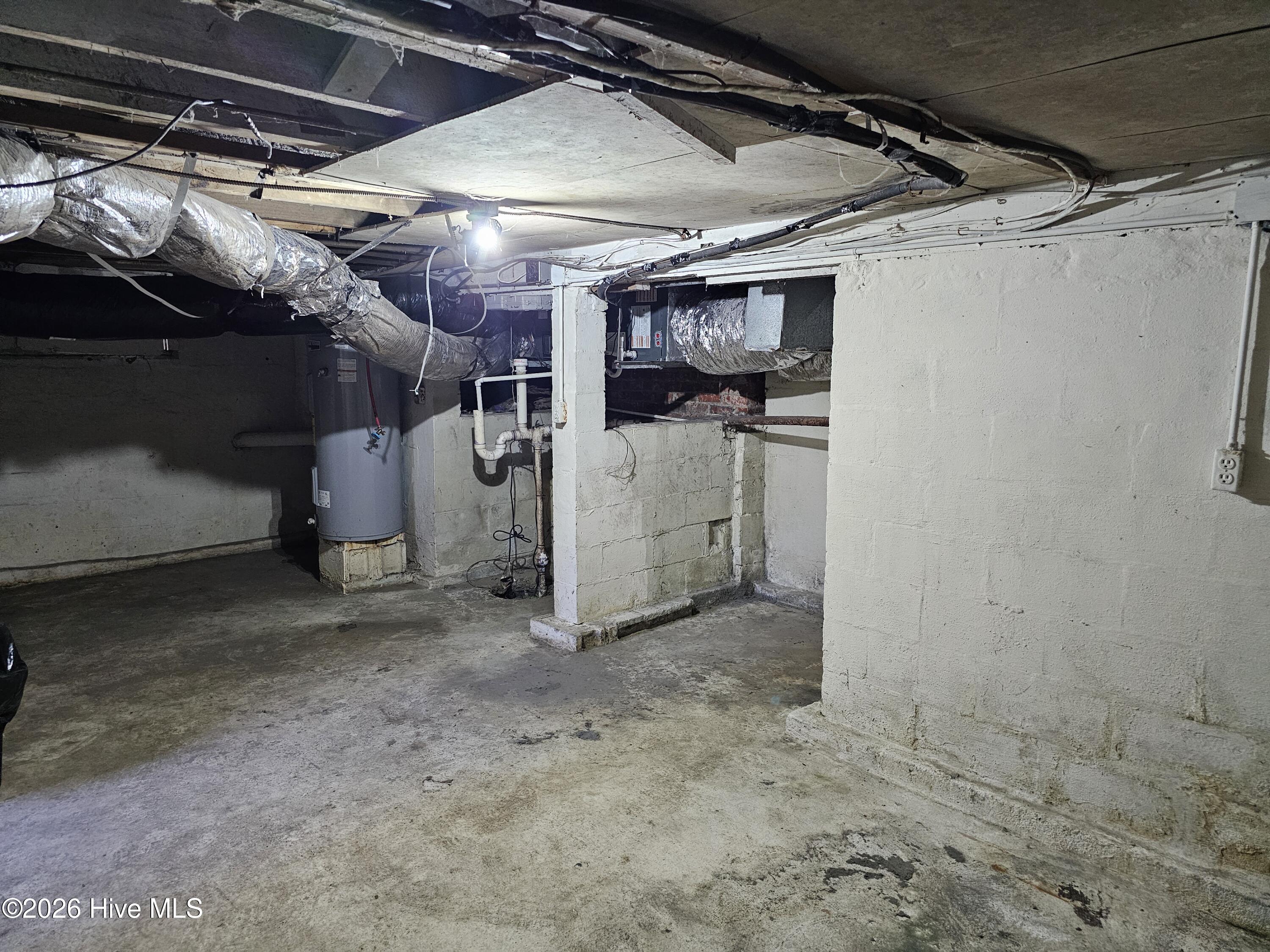 516 National Court Drive