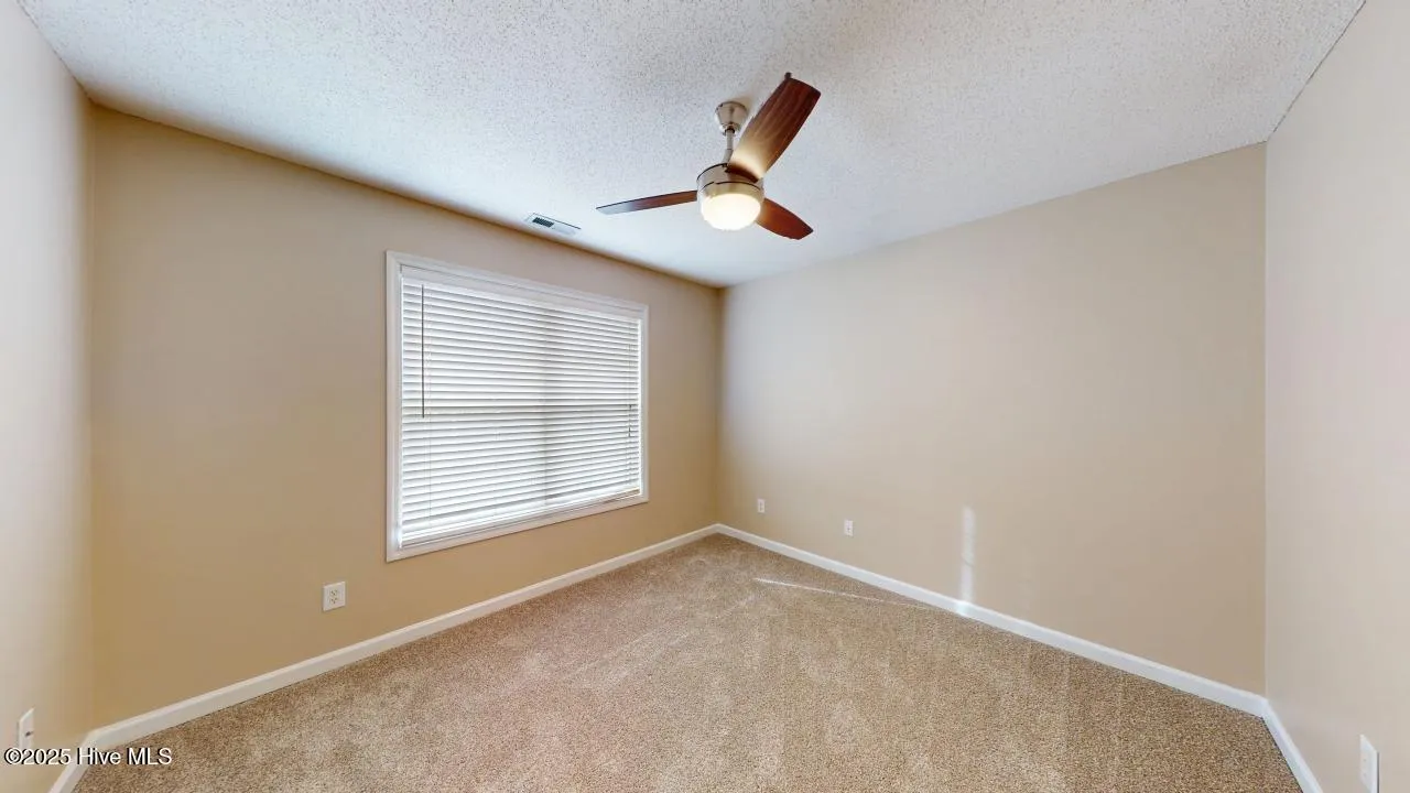 Jacksonville, North Carolina 28540, United States, 3 Bedrooms Bedrooms, ,3 BathroomsBathrooms,Residential,Active,97867