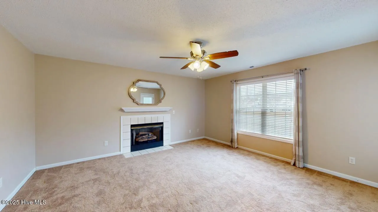 Jacksonville, North Carolina 28540, United States, 3 Bedrooms Bedrooms, ,3 BathroomsBathrooms,Residential,Active,97867