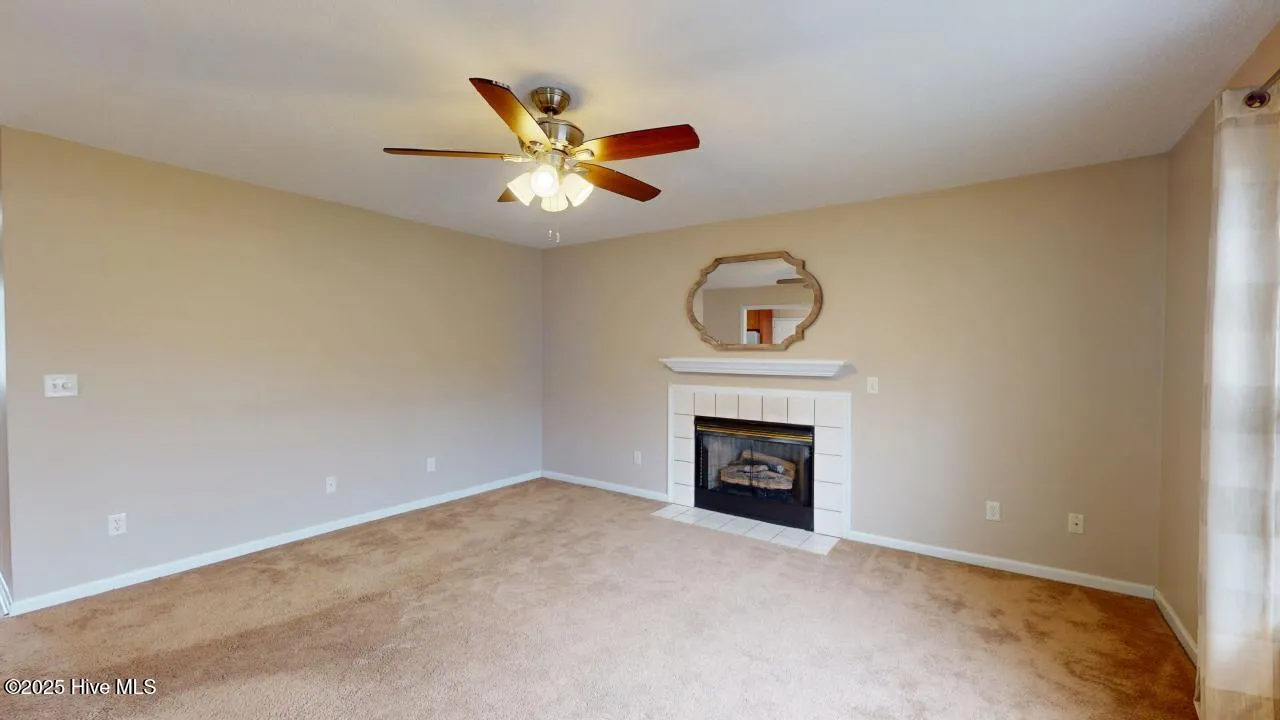 Jacksonville, North Carolina 28540, United States, 3 Bedrooms Bedrooms, ,3 BathroomsBathrooms,Residential,Active,97867