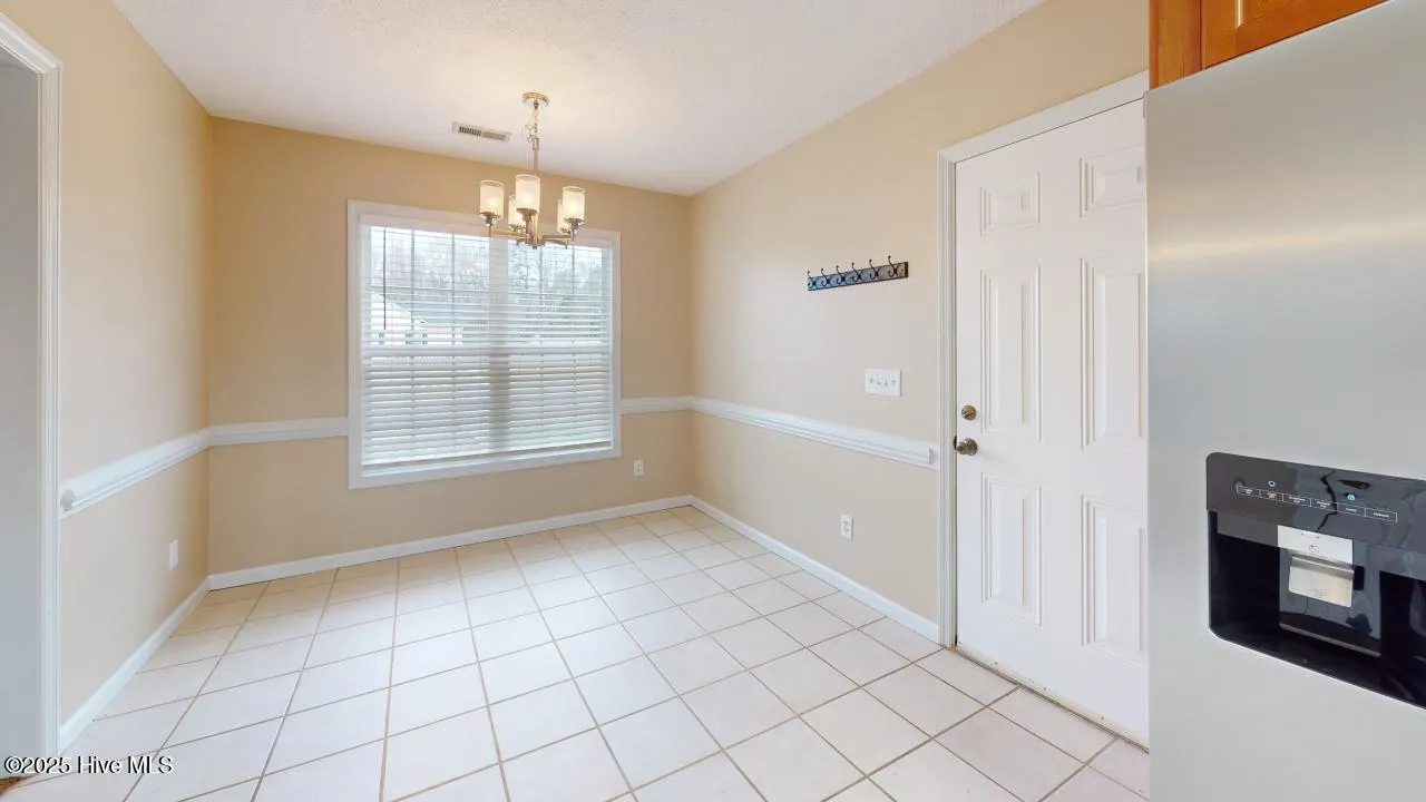 Jacksonville, North Carolina 28540, United States, 3 Bedrooms Bedrooms, ,3 BathroomsBathrooms,Residential,Active,97867