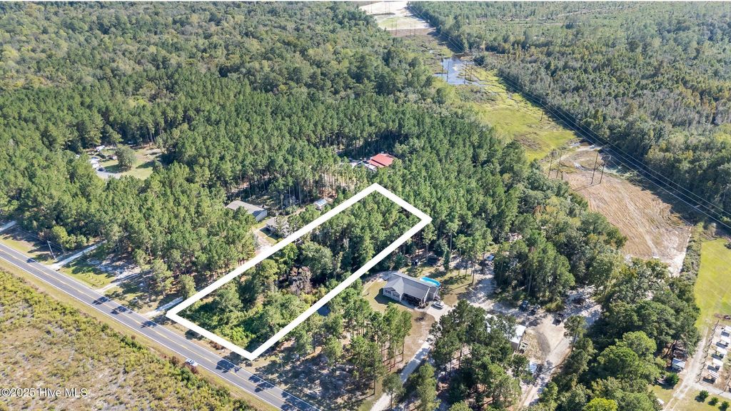 Photo of 2423 Town Creek Road NE, Leland, NC 28451 (MLS # 100532620)