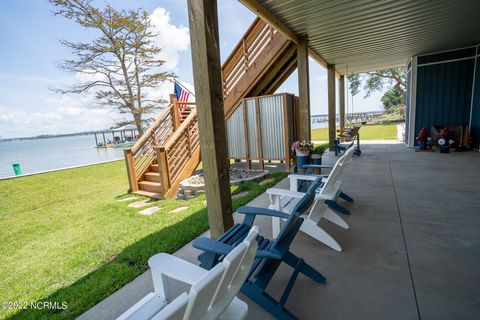 A home in Sneads Ferry