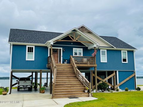 A home in Sneads Ferry