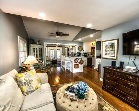 A home in Lake Waccamaw