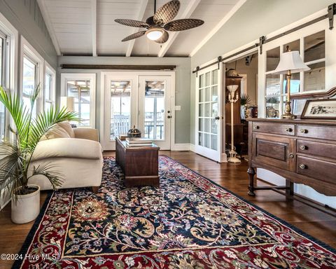 A home in Lake Waccamaw