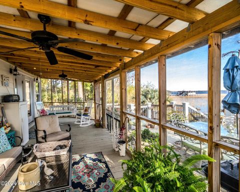 A home in Lake Waccamaw