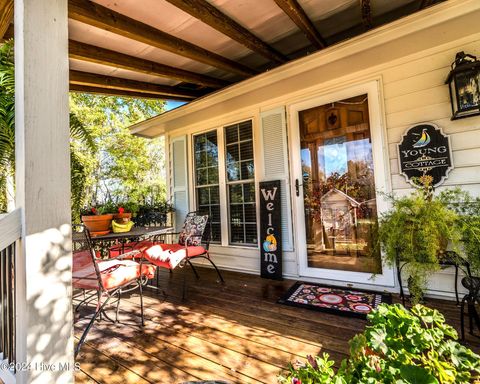 A home in Lake Waccamaw