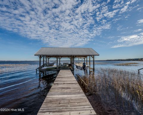 A home in Lake Waccamaw