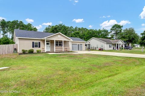 Single Family Residence in Sneads Ferry NC 374 Chadwick Acres Road.jpg