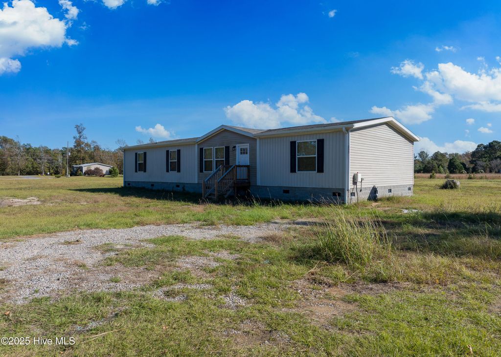 Photo of 233 Benton Road SE, Bolivia, NC 28422 (MLS # 100541074)