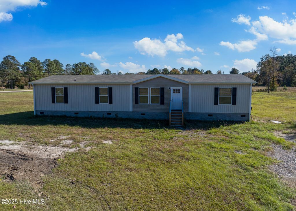Photo of 233 Benton Road SE, Bolivia, NC 28422 (MLS # 100541074)