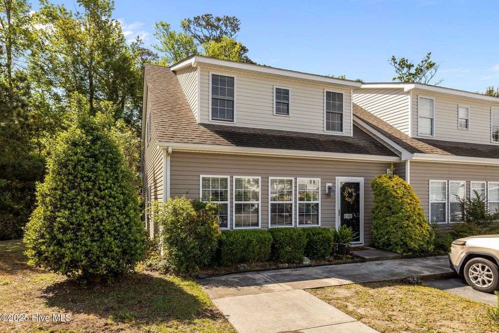 Photo of 4513 Country Club Road #G101, Morehead City, NC 28557 (MLS # 100502262)