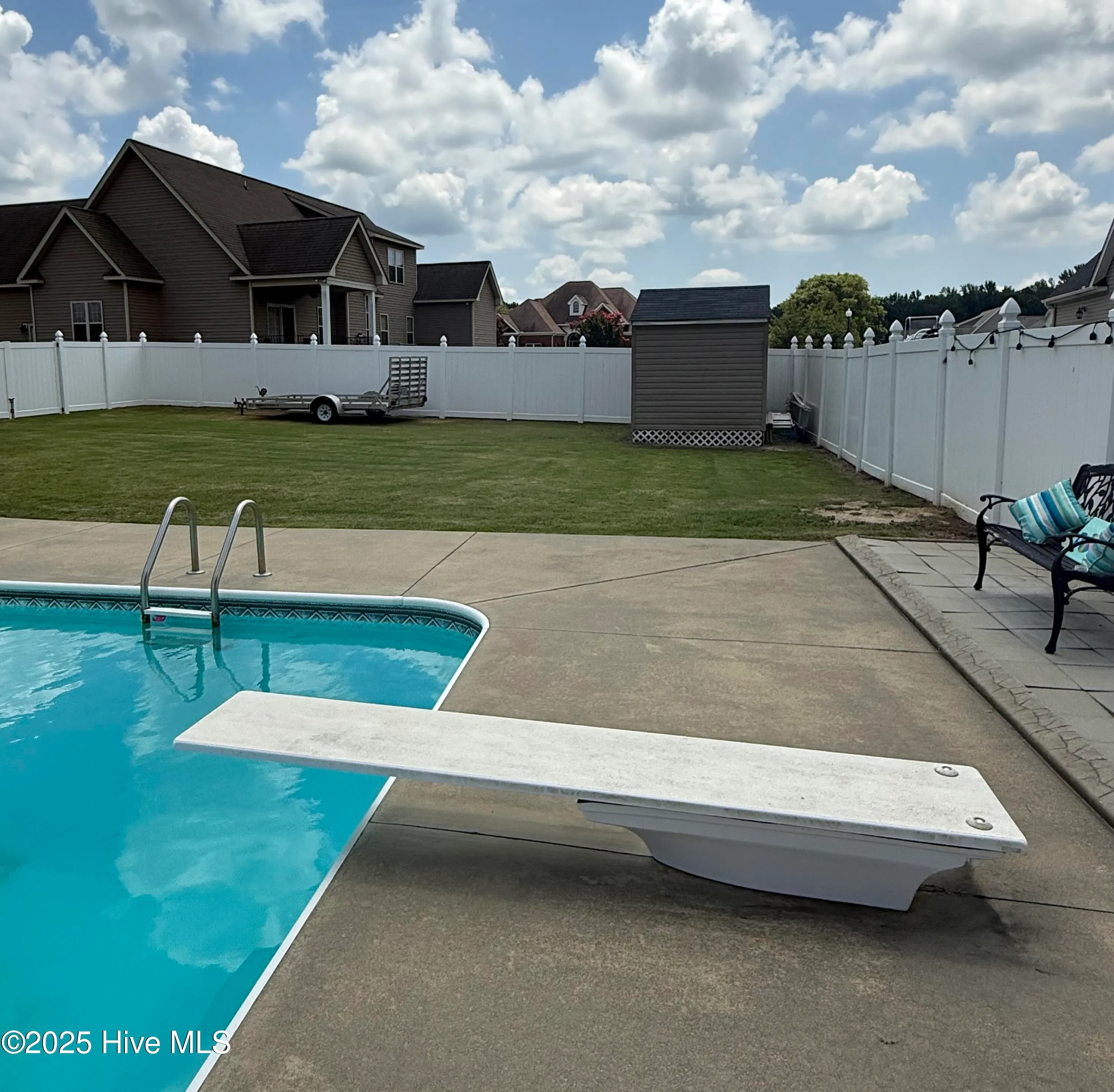 Pikeville, North Carolina 27863, United States, 3 Bedrooms Bedrooms, ,3 BathroomsBathrooms,Residential,Active,174053