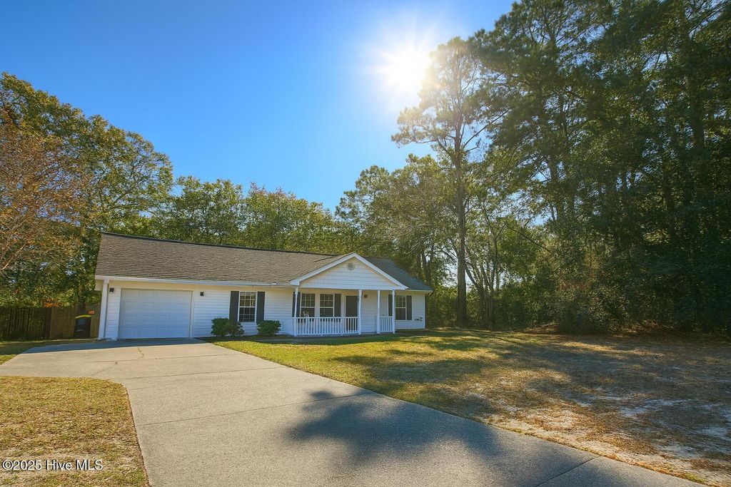 Photo of 9117 Landing Drive SW, Calabash, NC 28467 (MLS # 100542392)